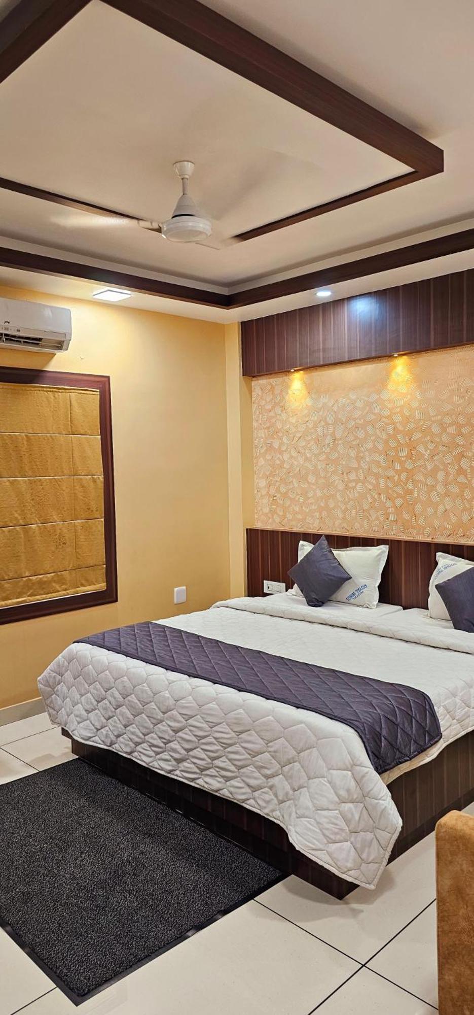 Hotel Royal Wings Elūr Esterno foto