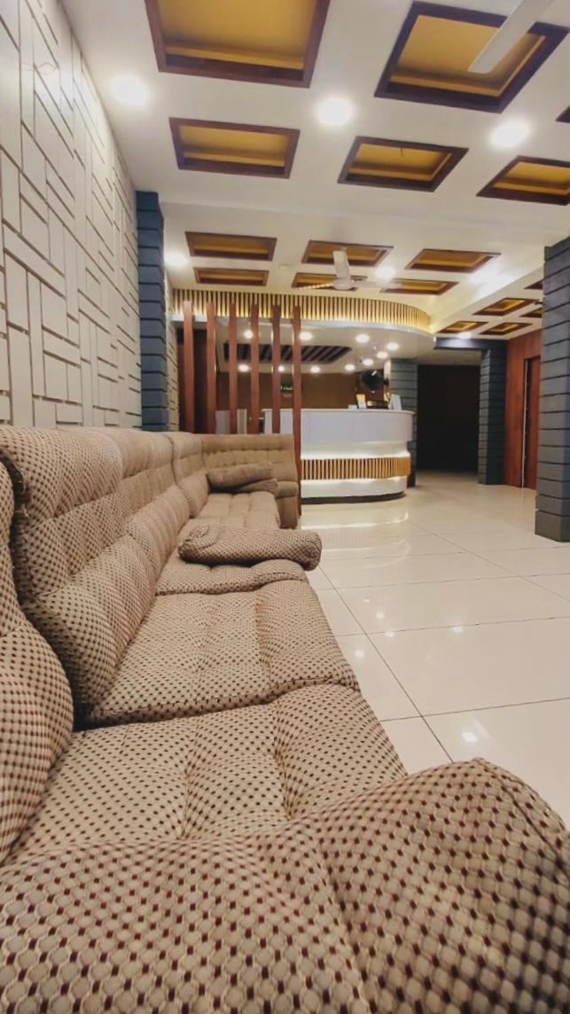 Hotel Royal Wings Elūr Esterno foto